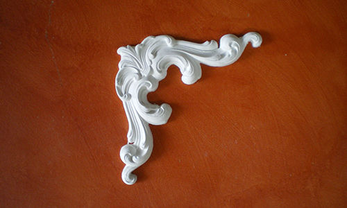 angoli-decorativi-in-gesso
